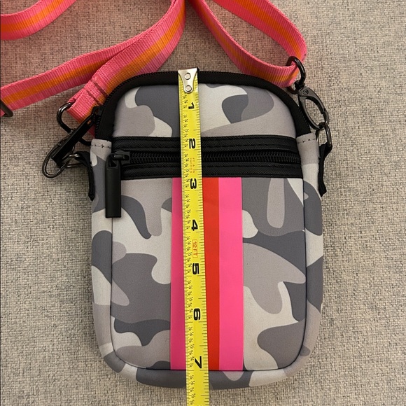 Haute Shore Casey Rise Camo Hot Pink Crossbody Cell Phone Bag - Picture 8 of 10